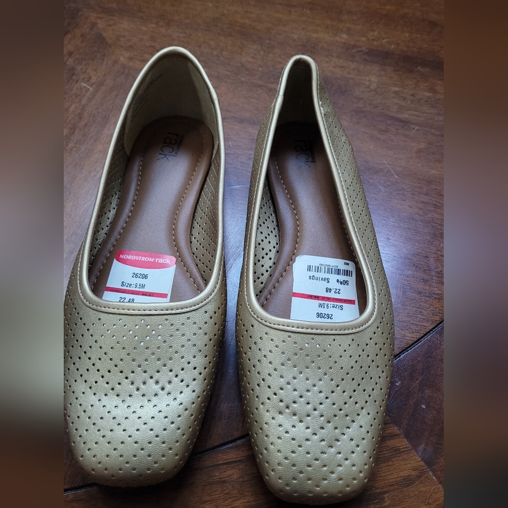 Nordstrom Gold Flats  NEW w/o box